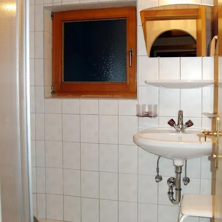 Appartement Erna By Interhome